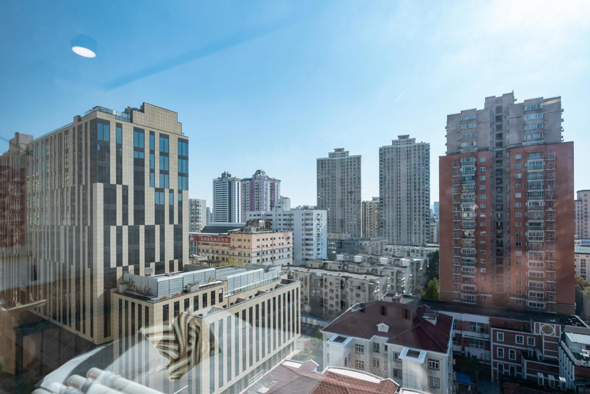 Yi Du - 150m Walk From Exit 5 Of Jiashan Road Metro Station * Shanghai